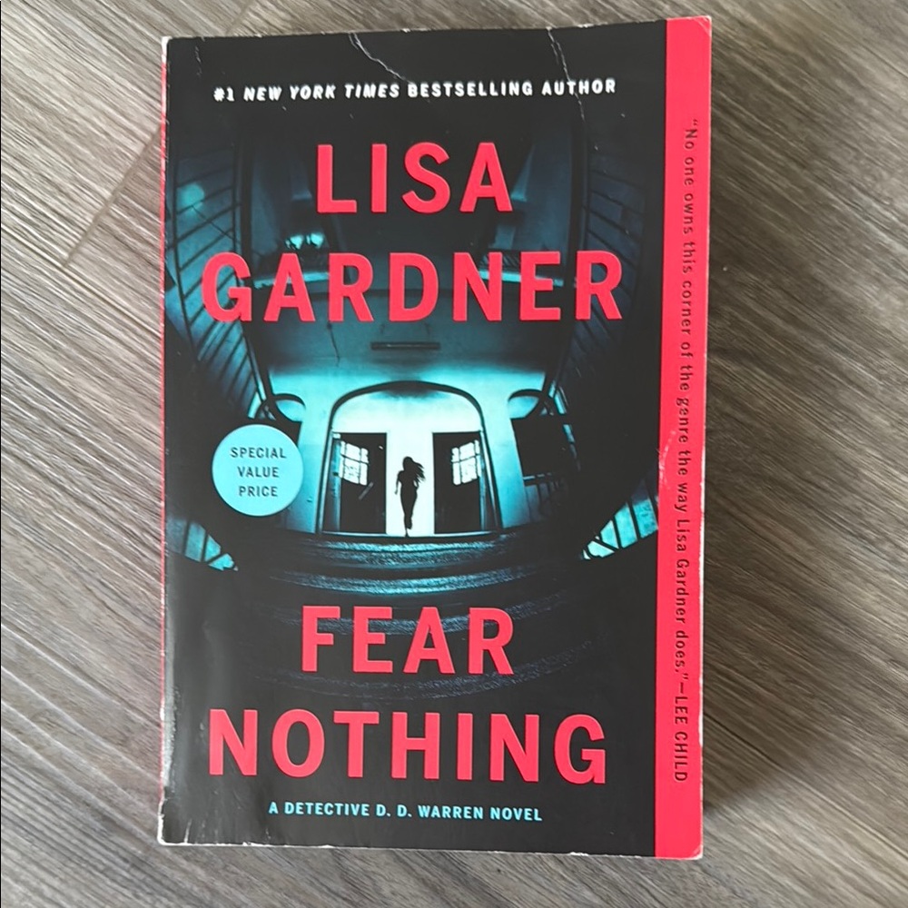 Fear Nothing by Lisa Gardner Paperback